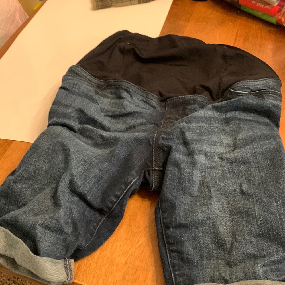 Maternity shorts, gently worn